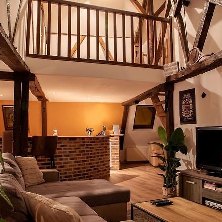 Duplex Atypique Dans La Cite Medievale Laon Extérieur photo