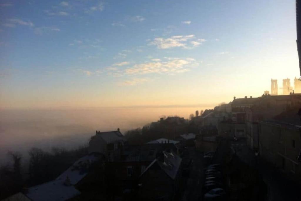 Duplex Atypique Dans La Cite Medievale Laon Extérieur photo